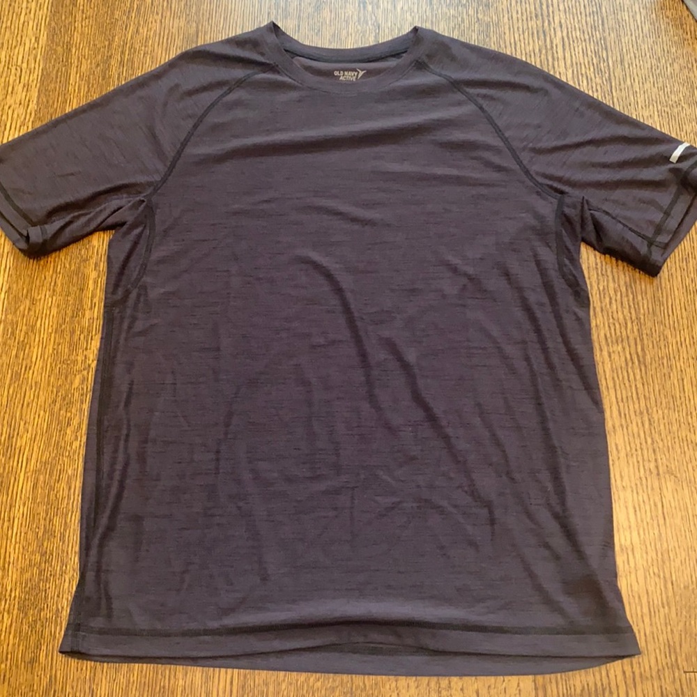 Men’s old navy athletic t shirt